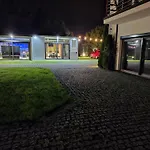 Bed & Breakfast Vip - Pokoje,sniadanie,apartament Kinowy, Masaz 4*