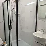 Vip - Pokoje,sniadanie,apartament Kinowy, Masaz Gniezno