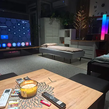 Vip - Pokoje,śniadanie,apartament Kinowy, Masaż 3* Gniezno