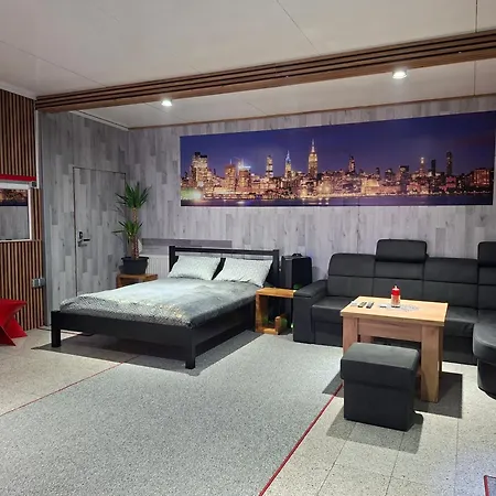 Vip - Pokoje,śniadanie,apartament Kinowy, Masaż Nocleg ze śniadaniem Gniezno