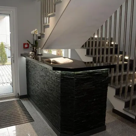 Vip - Pokoje,śniadanie,apartament Kinowy, Masaż 3* Gniezno