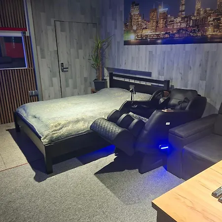 Bed & Breakfast Vip - Pokoje,sniadanie,apartament Kinowy, Masaz