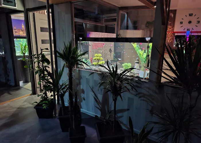 Bed & Breakfast Vip - Pokoje,sniadanie,apartament Kinowy, Masaz Gniezno