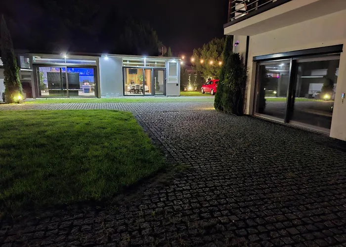 Bed & Breakfast Vip - Pokoje,sniadanie,apartament Kinowy, Masaz 3*